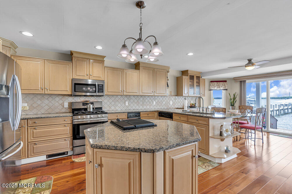 221 Bay Stream Drive, Toms River, New Jersey image 15
