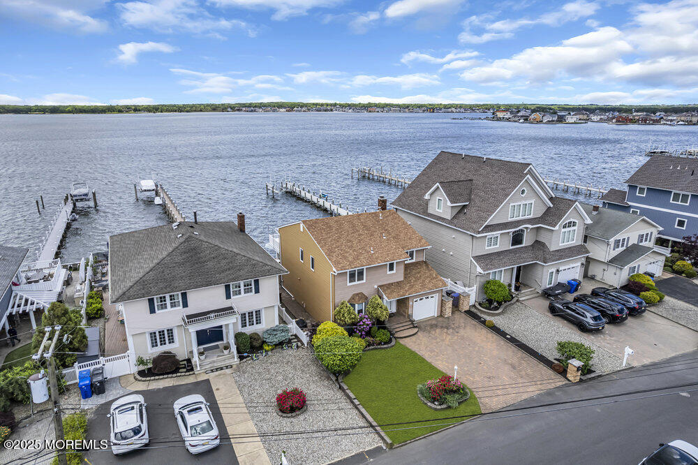 221 Bay Stream Drive, Toms River, New Jersey image 2