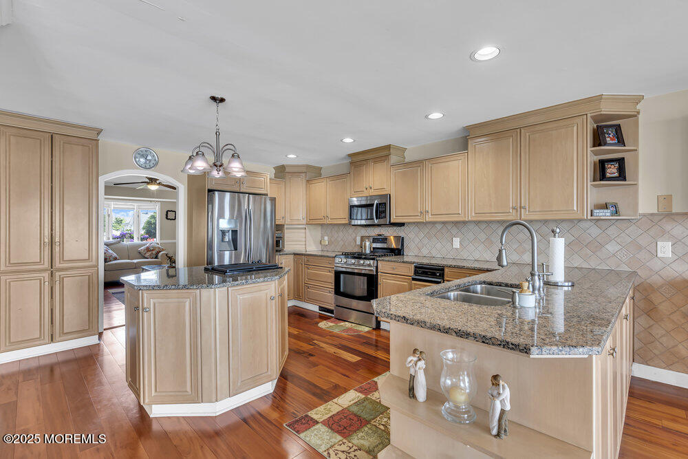 221 Bay Stream Drive, Toms River, New Jersey image 16