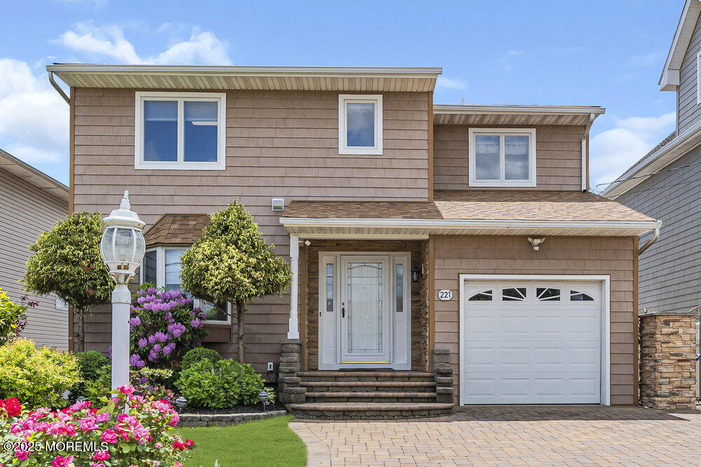 221 Bay Stream Drive, Toms River, New Jersey image 3