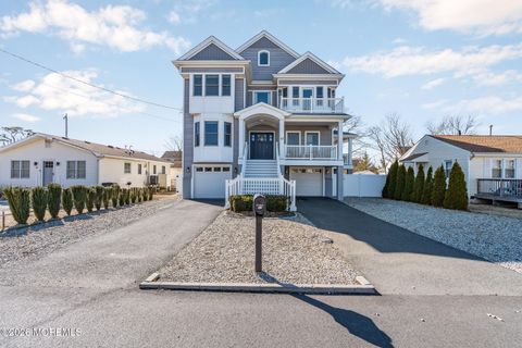 42 Harbor View Lane Toms River NJ 08753