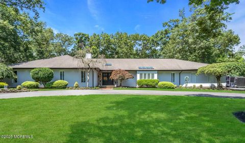 Photo of 1582 Beaver Hollow Drive, Toms River, NJ 08755 (MLS # 22530583)