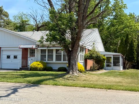 Homes For Sale - 16 Franklin Lane #B<br/> Whiting, NJ 08759