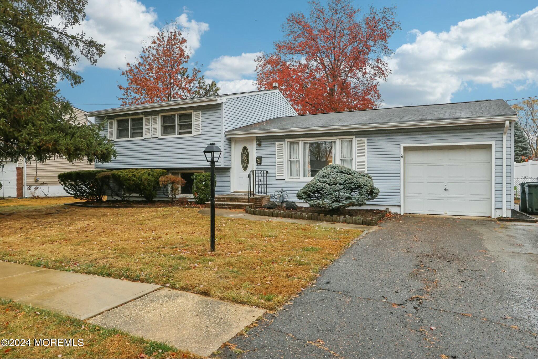 44 Dartmouth Drive, Hazlet, New Jersey image 2