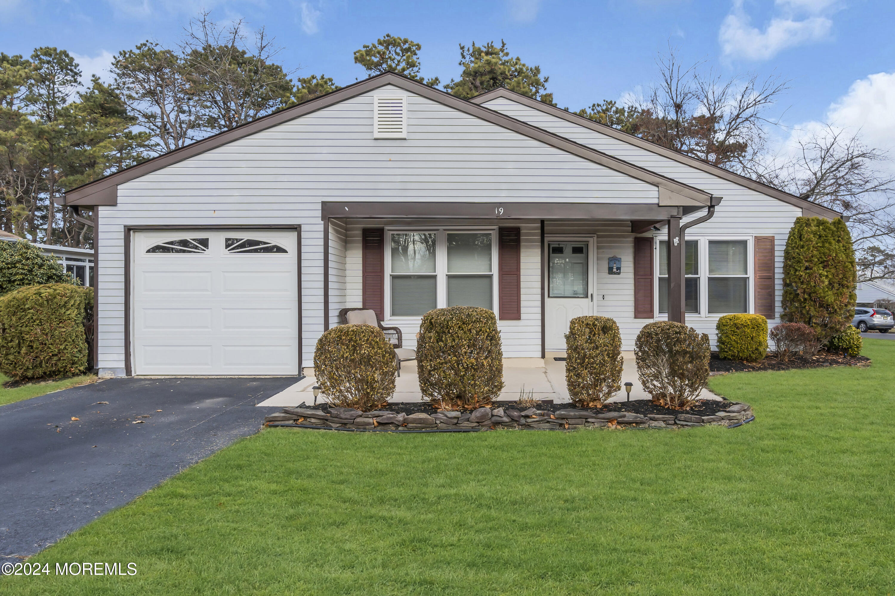 19 Nautilus Drive, Brick, New Jersey image 1