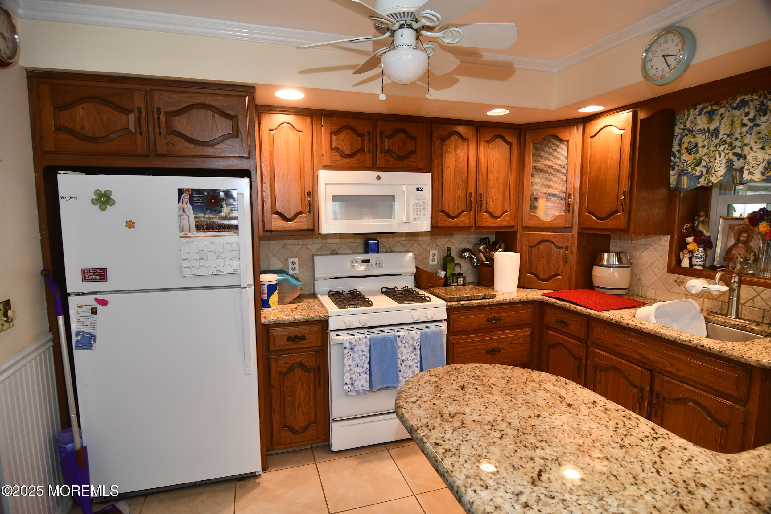 664 Huckleberry Lane, Toms River, New Jersey image 4