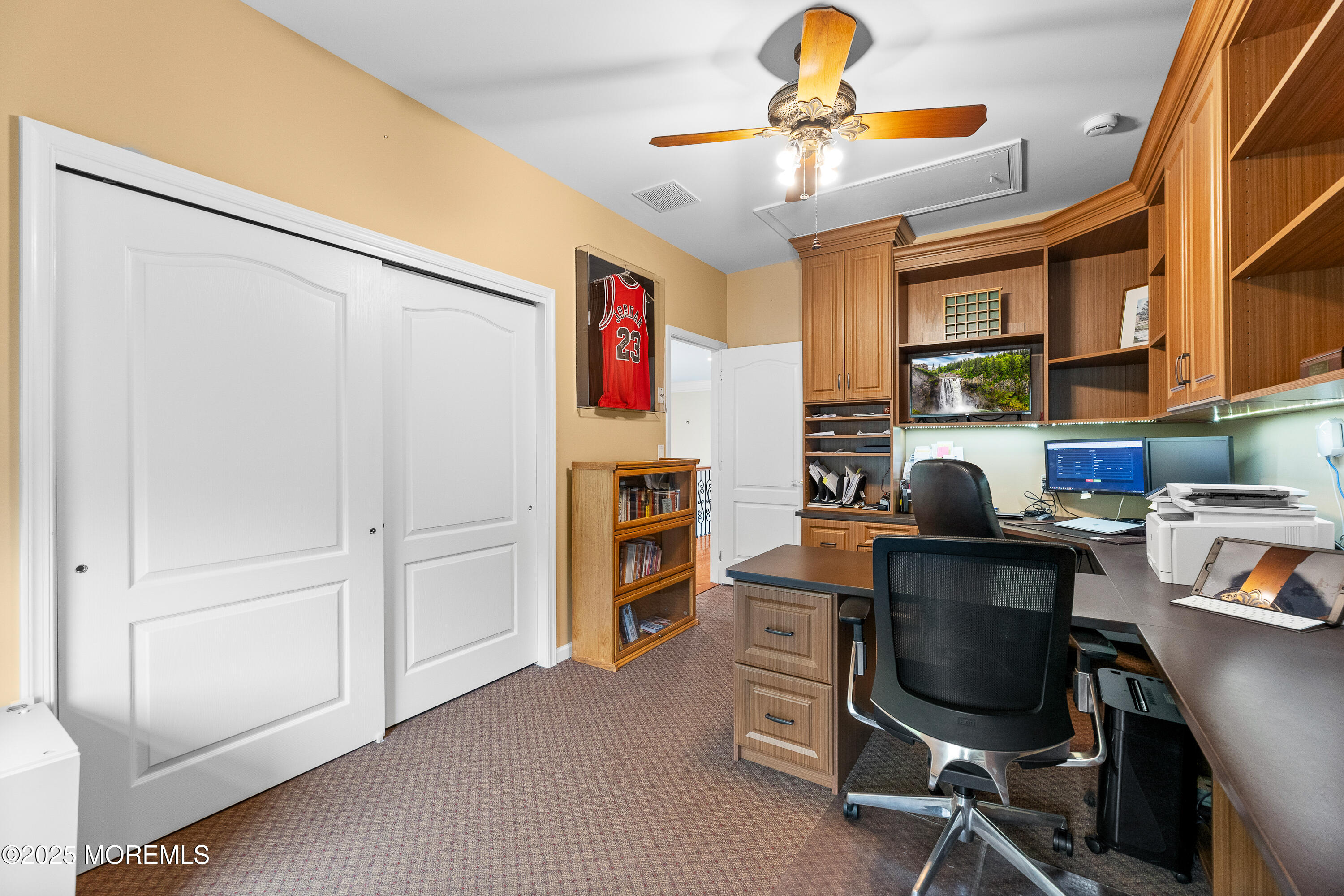 68 Hedgerow Lane, Manalapan, New Jersey image 50