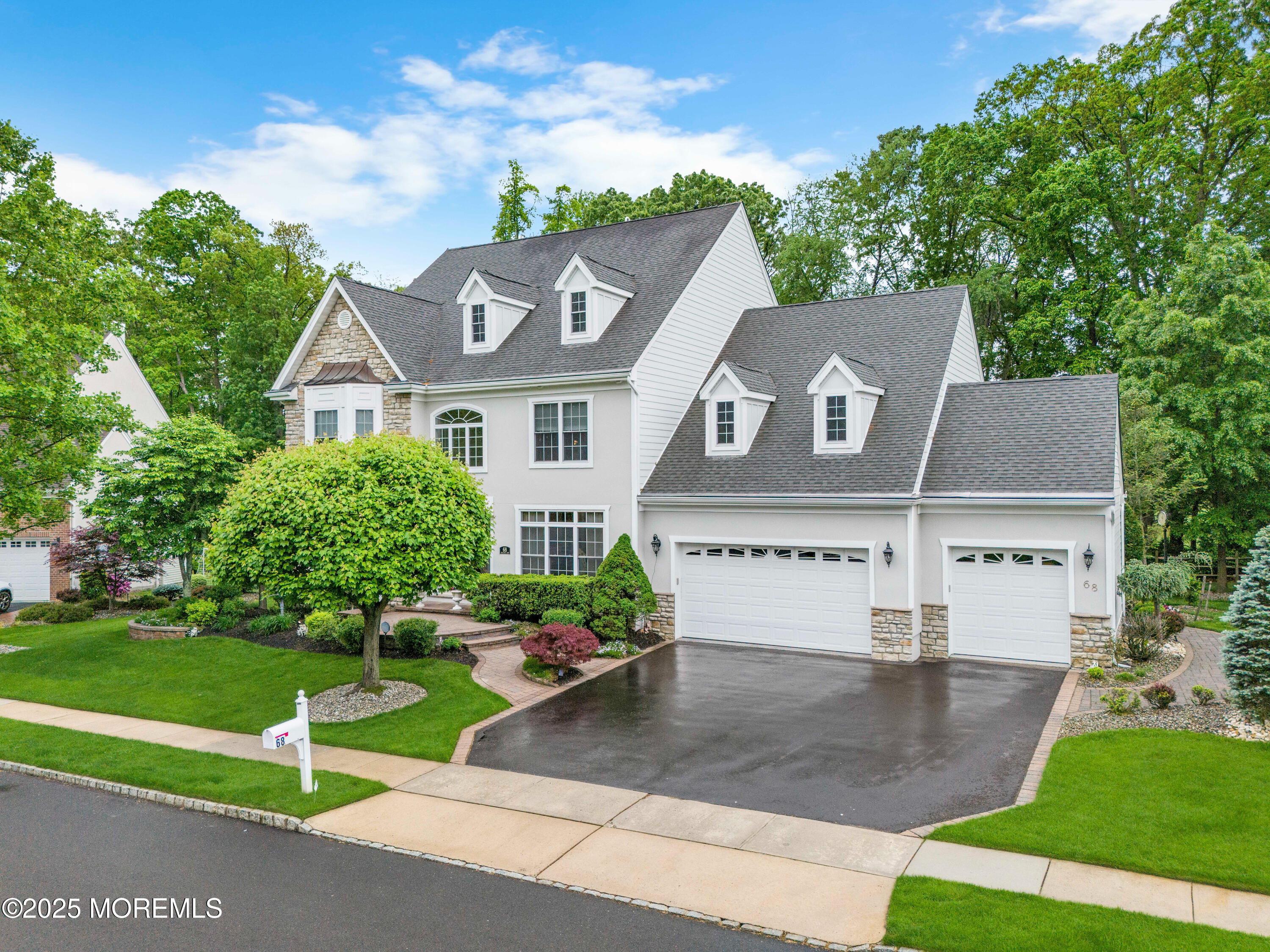 68 Hedgerow Lane, Manalapan, New Jersey image 3