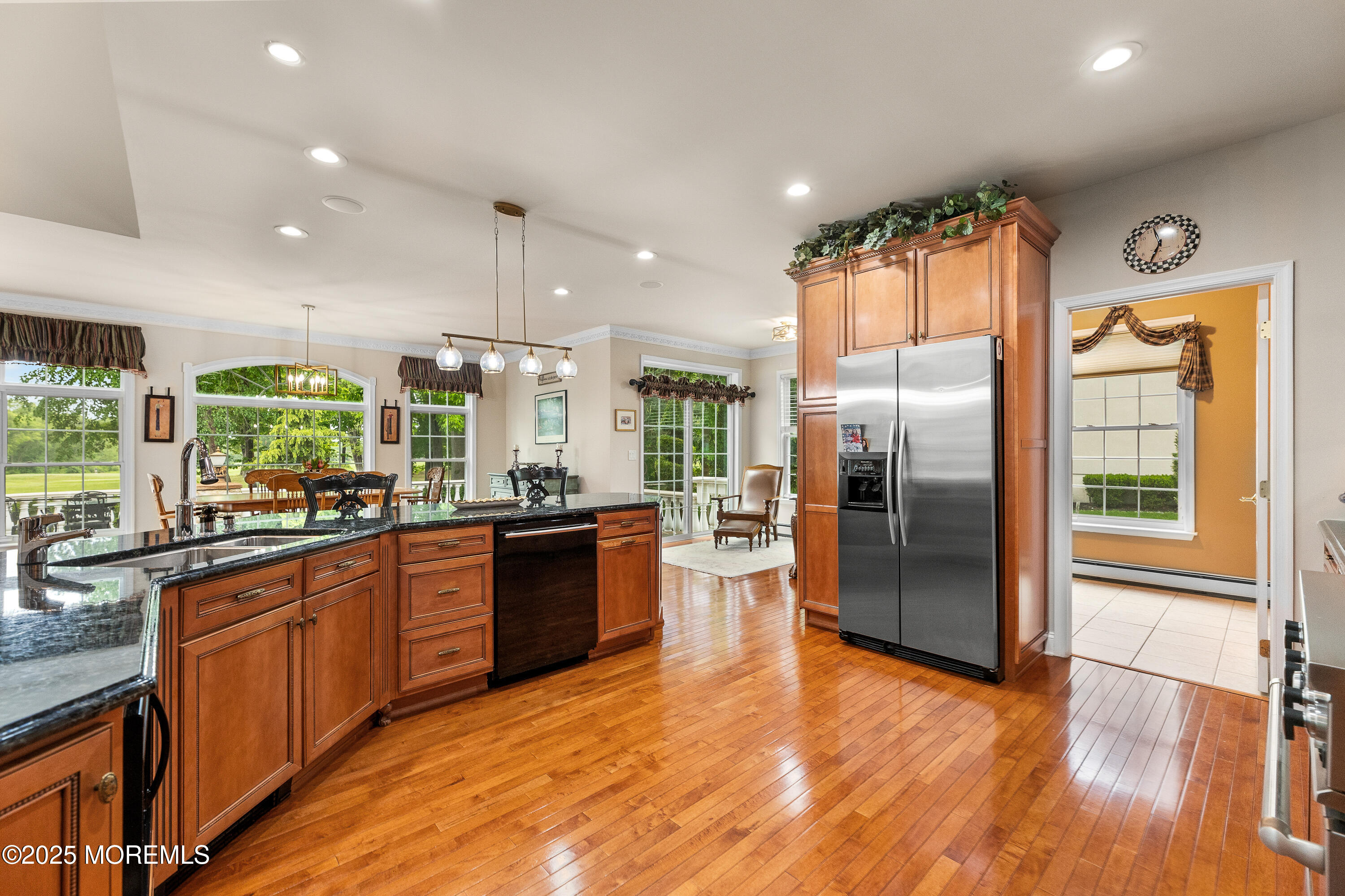 68 Hedgerow Lane, Manalapan, New Jersey image 33