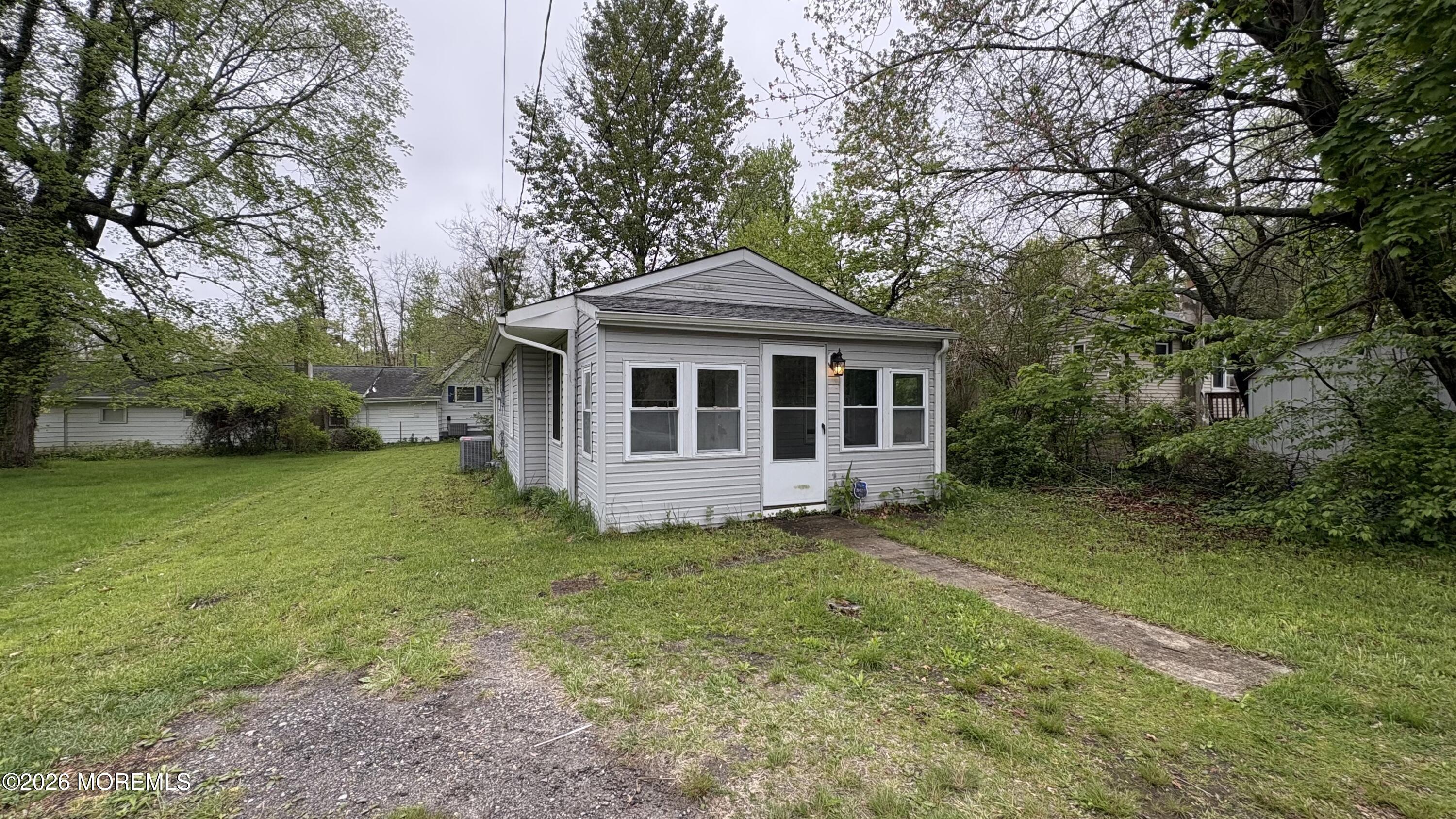 11 Pardee Boulevard