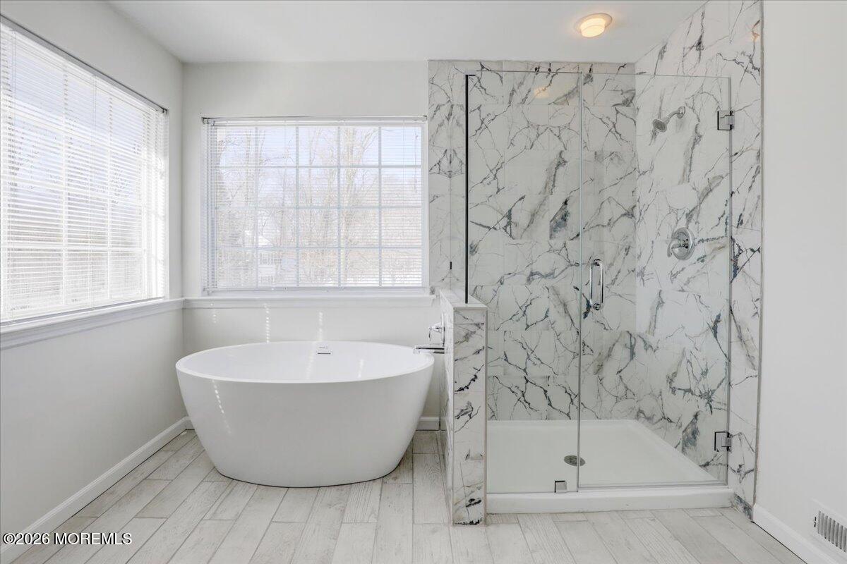 Manalapan, New Jersey, 07726, United States, 4 Bedrooms Bedrooms, ,4 BathroomsBathrooms,Residential,Active,1999930