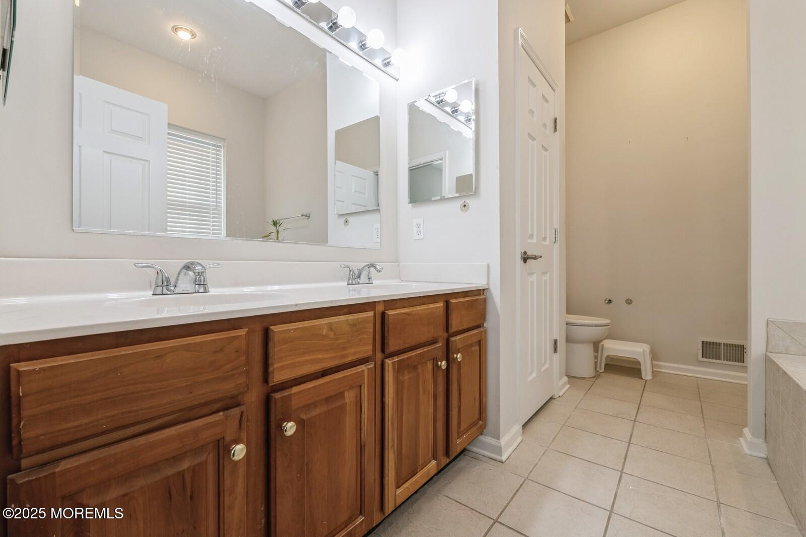 56 Baltusrol Drive, Jackson, New Jersey image 15