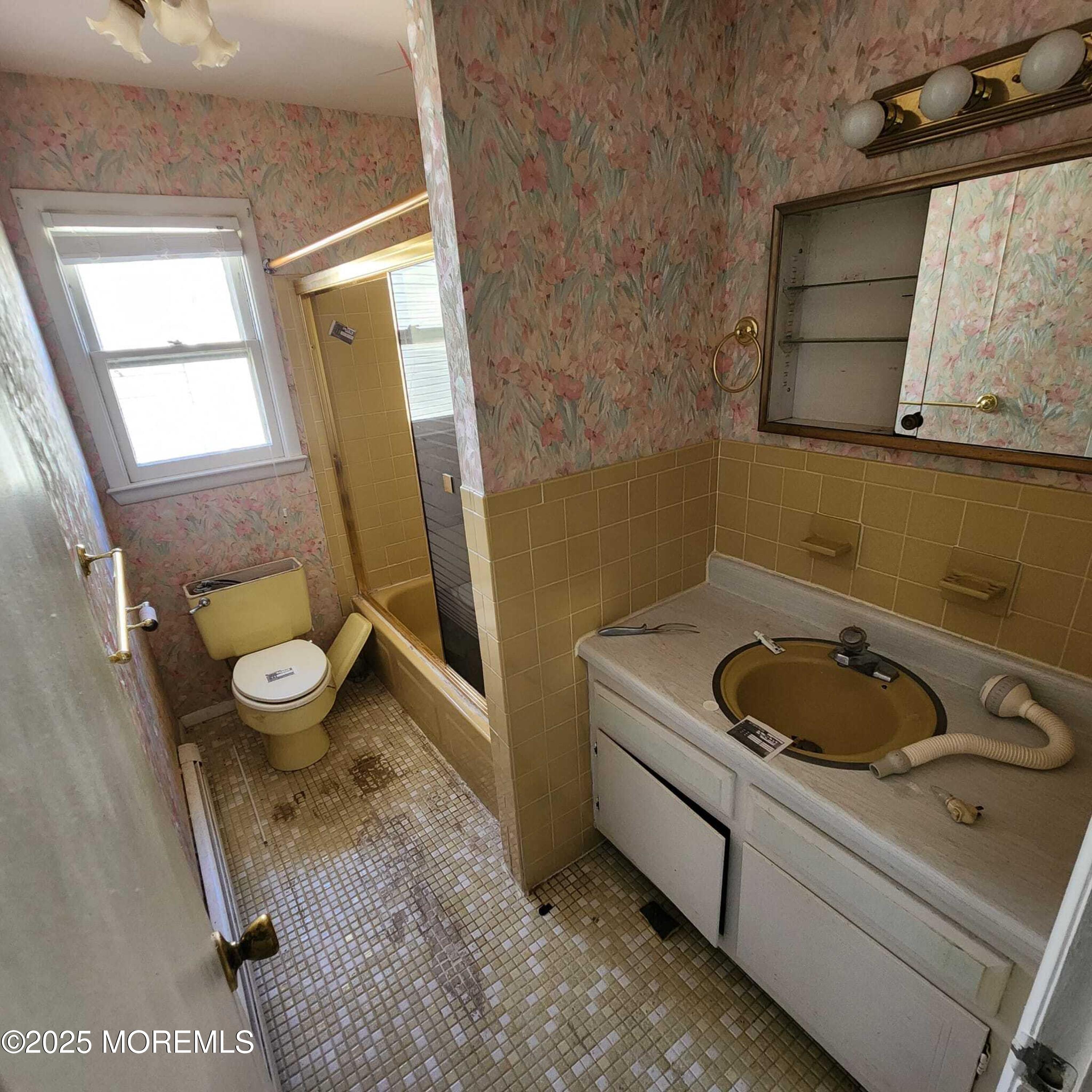 66 Heather Narrows, Toms River, New Jersey image 7