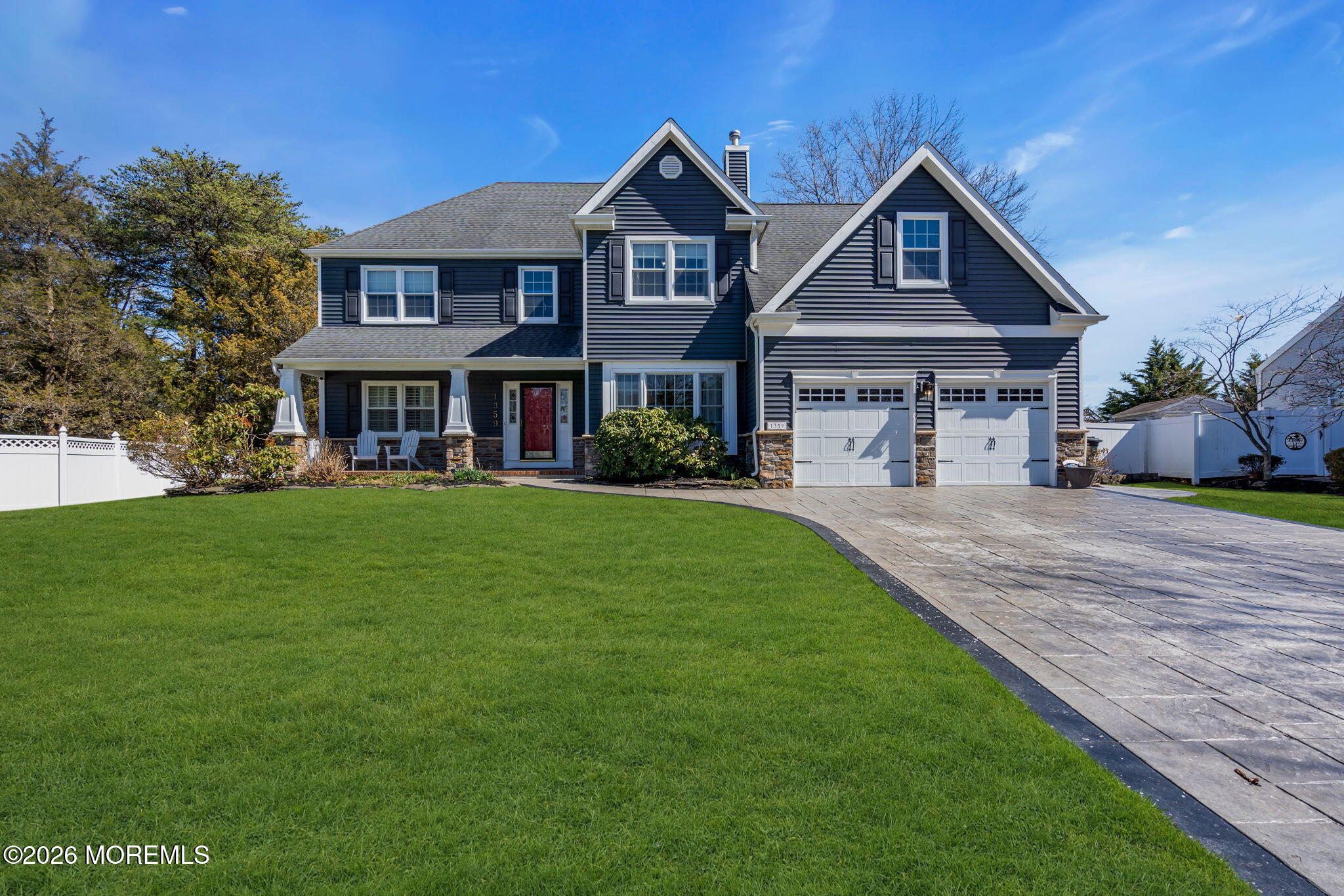 1359 Wave Crest Court