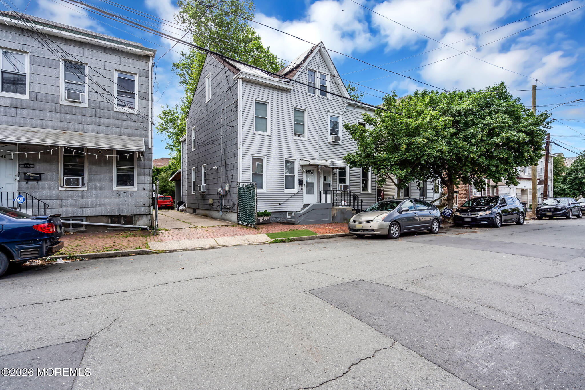661 2nd Street