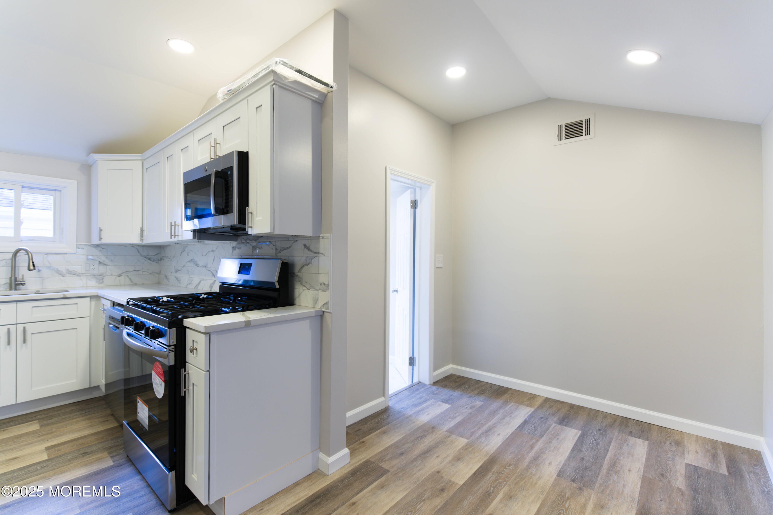 183 Greenwood Drive, Keyport, New Jersey image 18