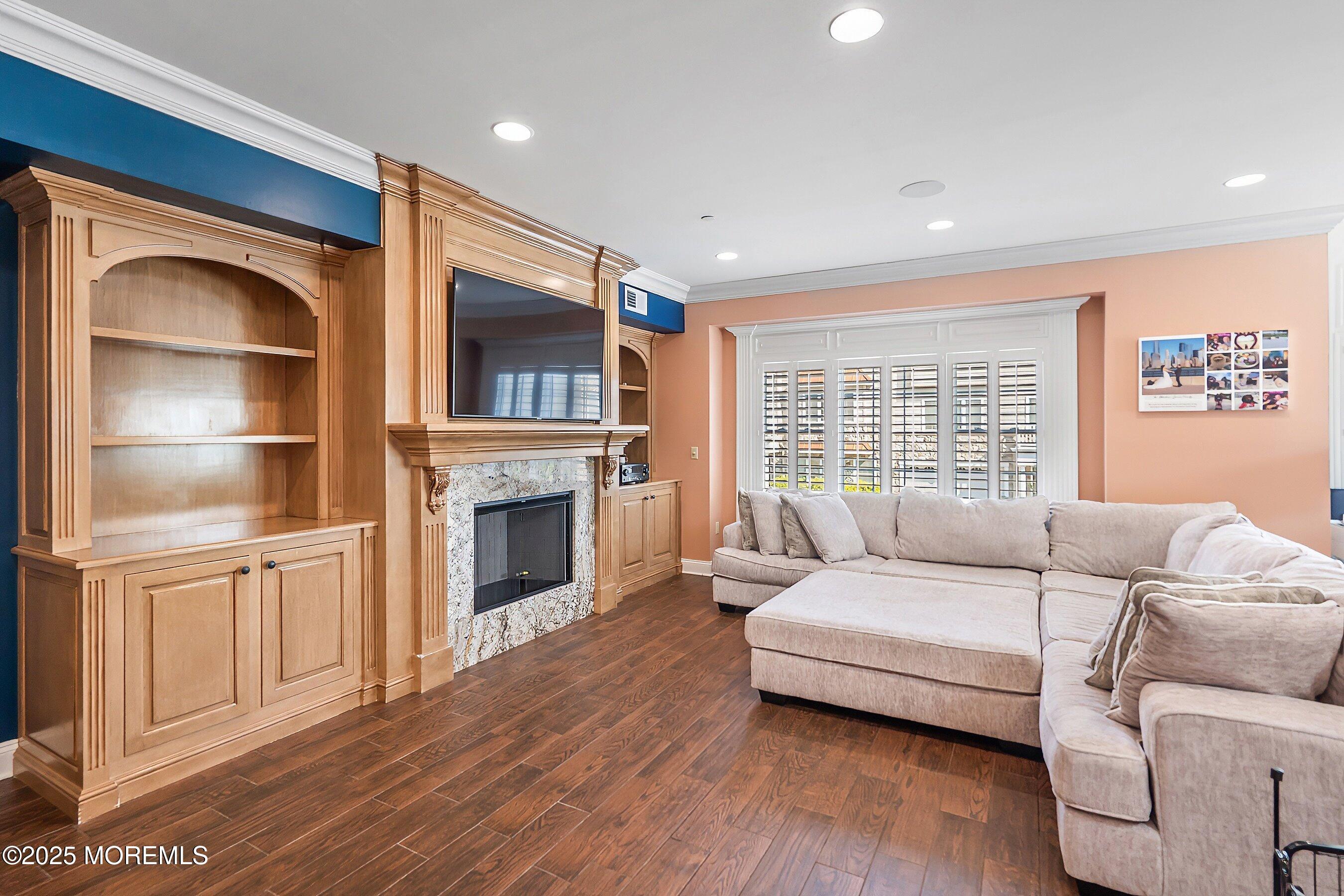52 White Oak Lane #510, Aberdeen, New Jersey image 5