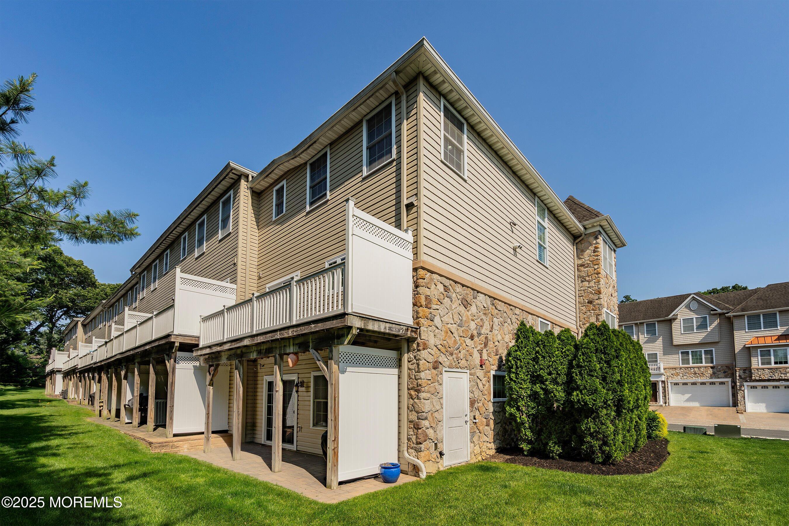 52 White Oak Lane #510, Aberdeen, New Jersey image 20
