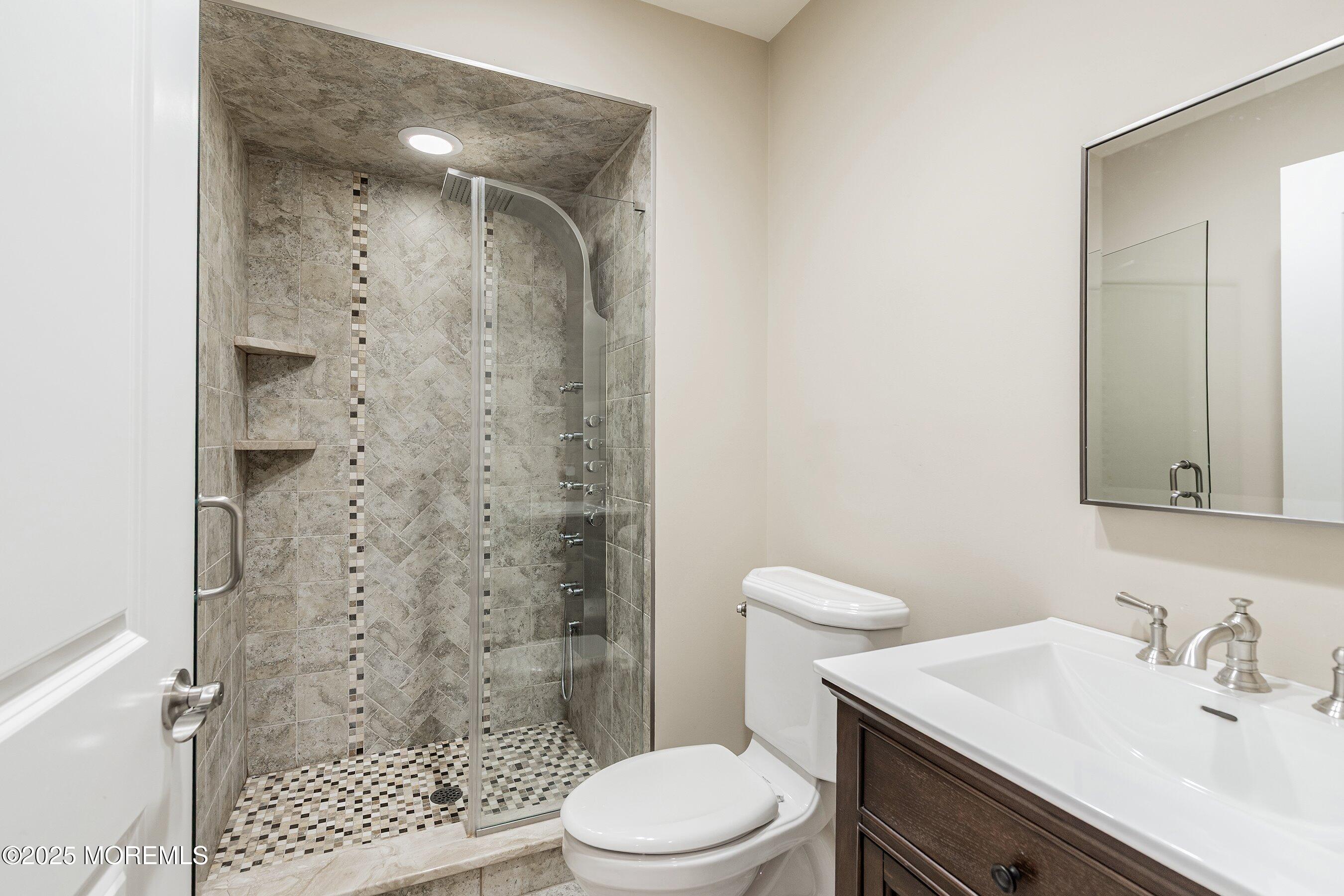 52 White Oak Lane #510, Aberdeen, New Jersey image 16