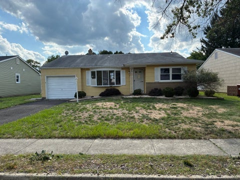 Homes For Sale - 3 Miles Pond Road<br/> Toms River, NJ 08757