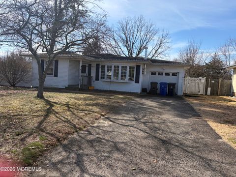 Homes For Sale - 229 Aldo Drive<br/> Toms River, NJ 08753