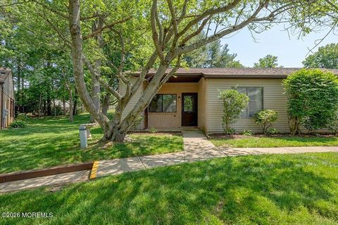 239 Medford Court A Manalapan NJ 07726