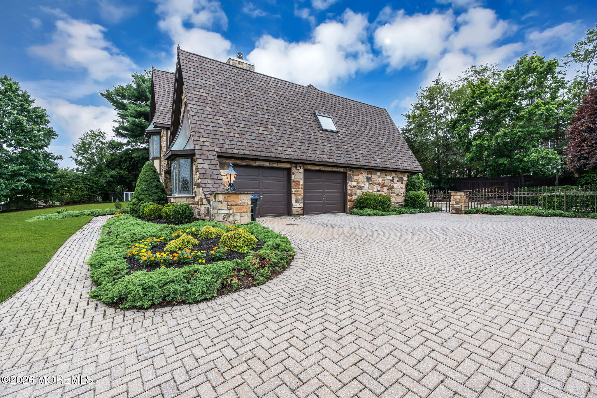 2520 Autumn Drive