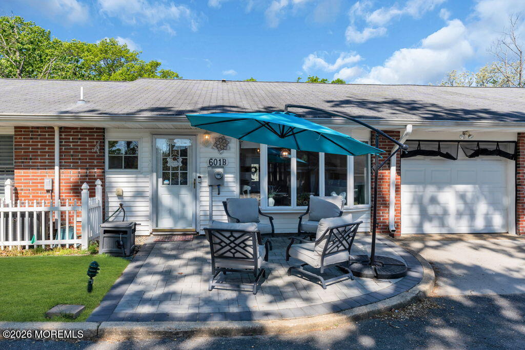 601B Lake Point Drive 601B
