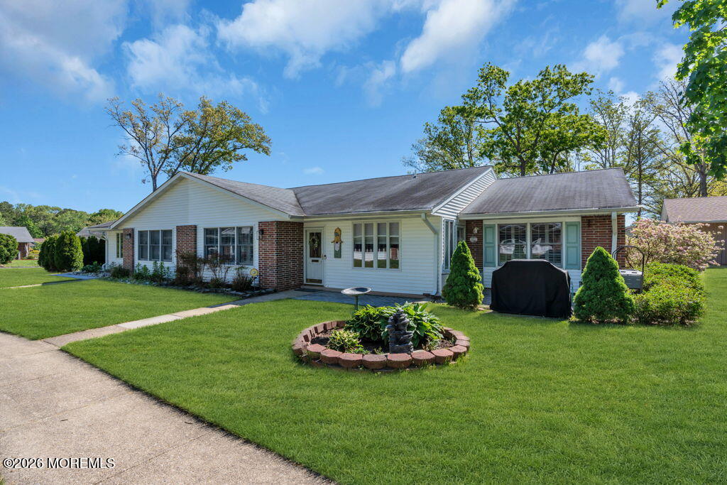 601B Lake Point Drive 601B