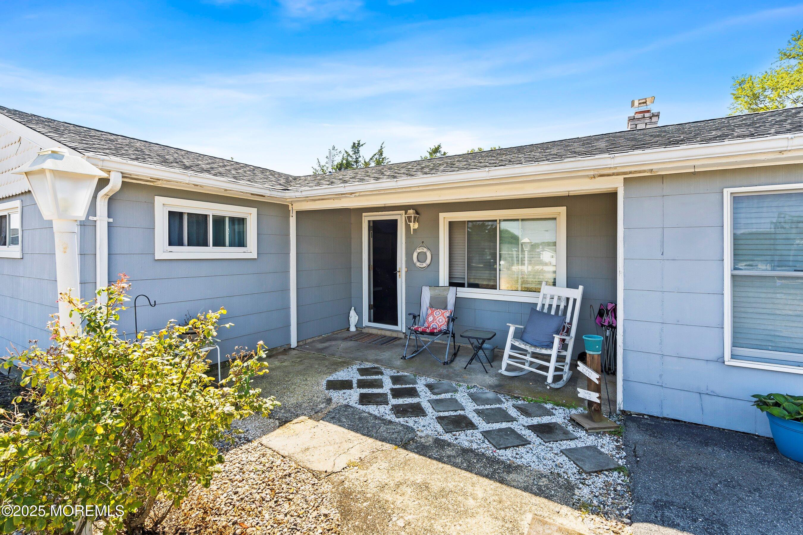 14 Hawkins Way