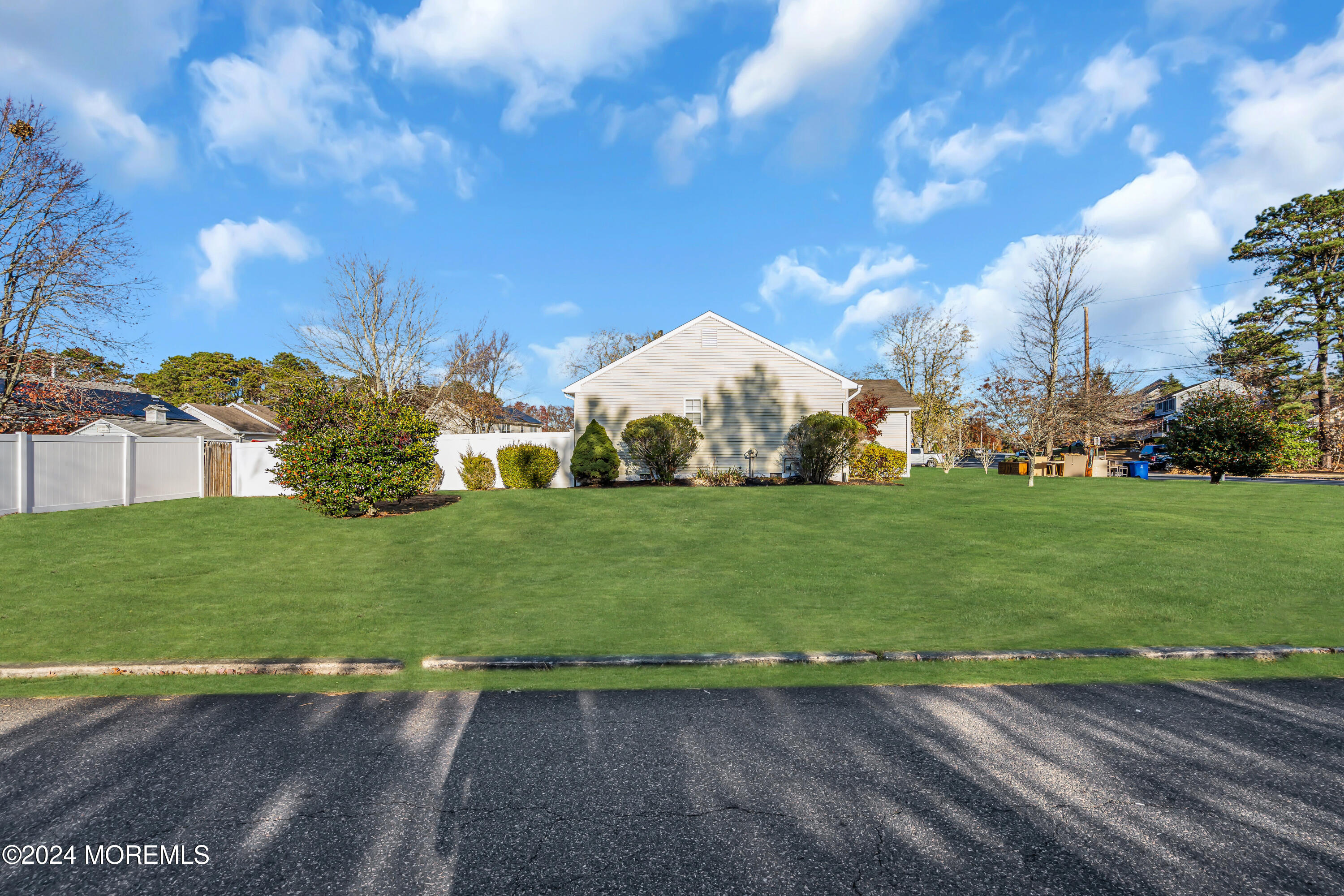 1092 Seashell Avenue, Manahawkin, New Jersey image 26