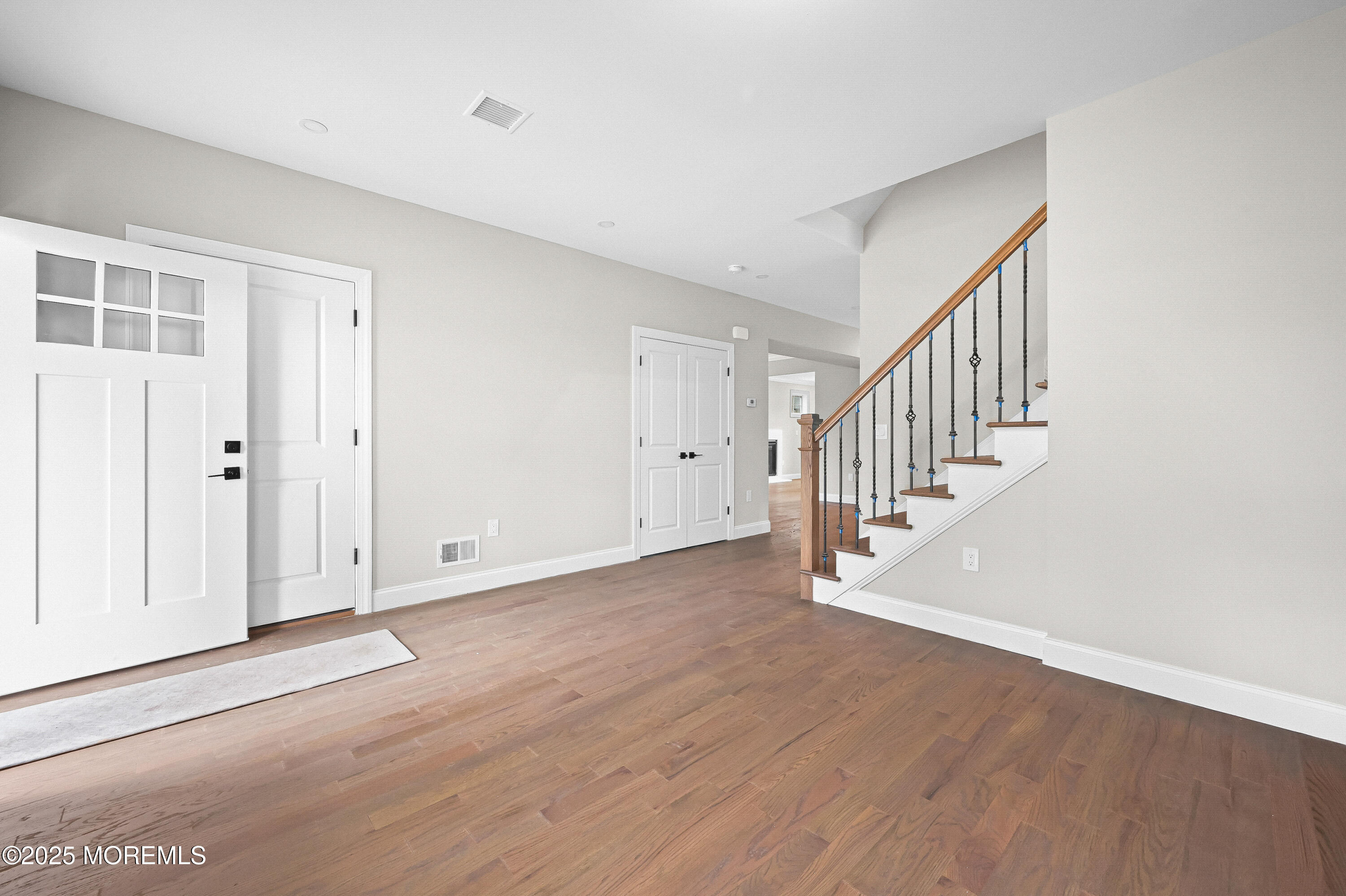 6 Mercer Avenue