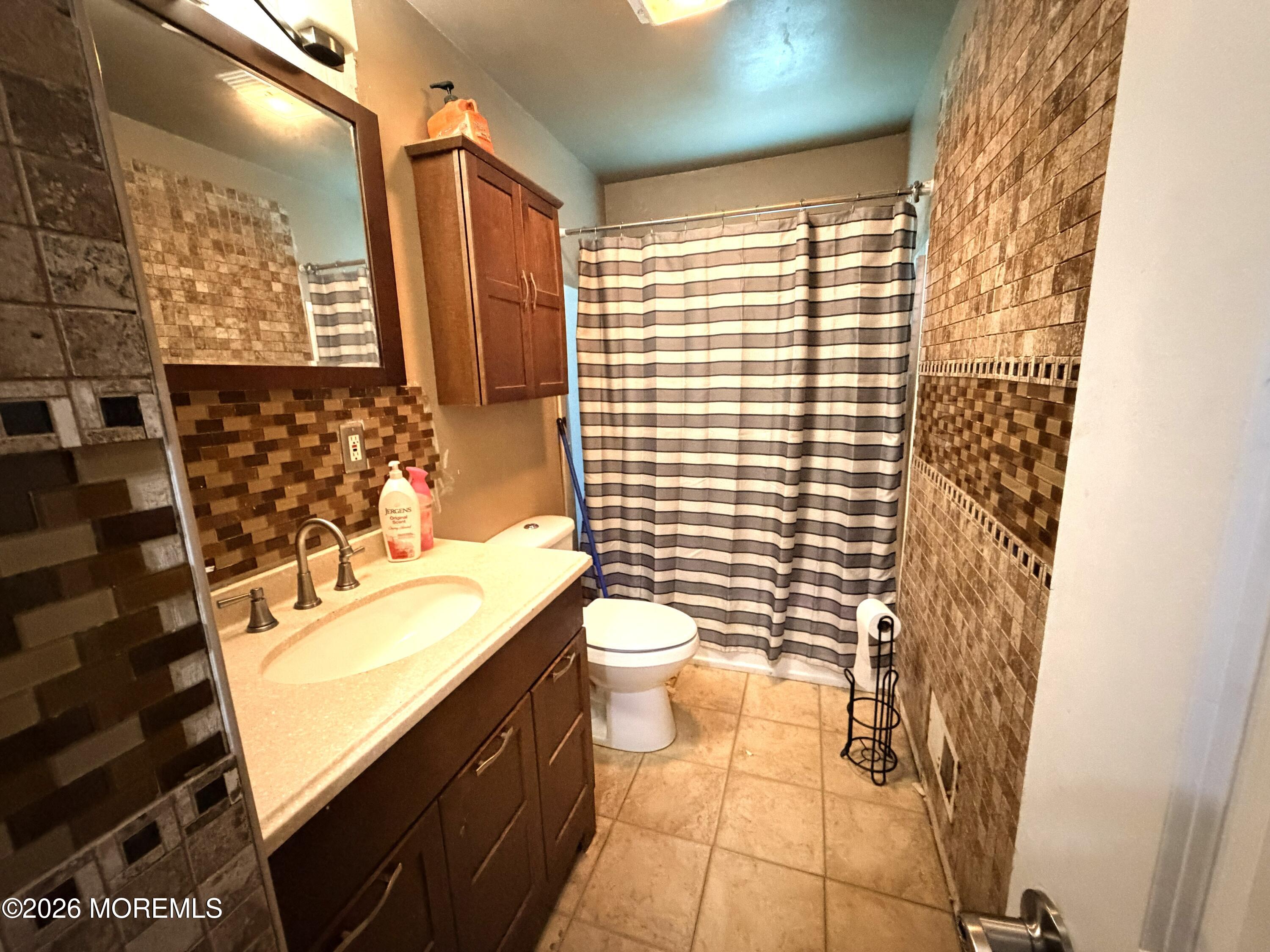 1409 Brookfield Drive