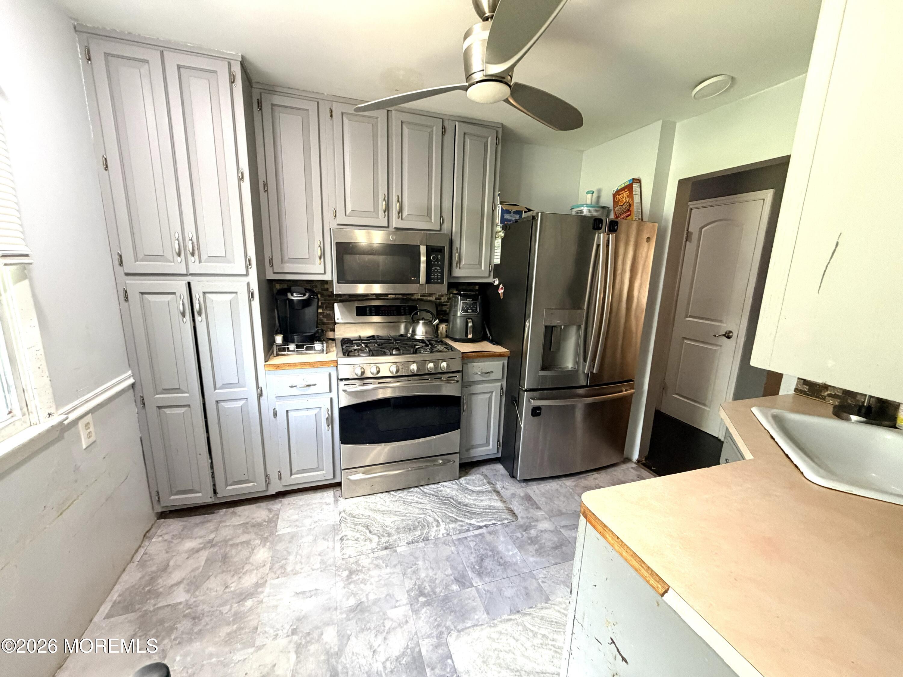 1409 Brookfield Drive