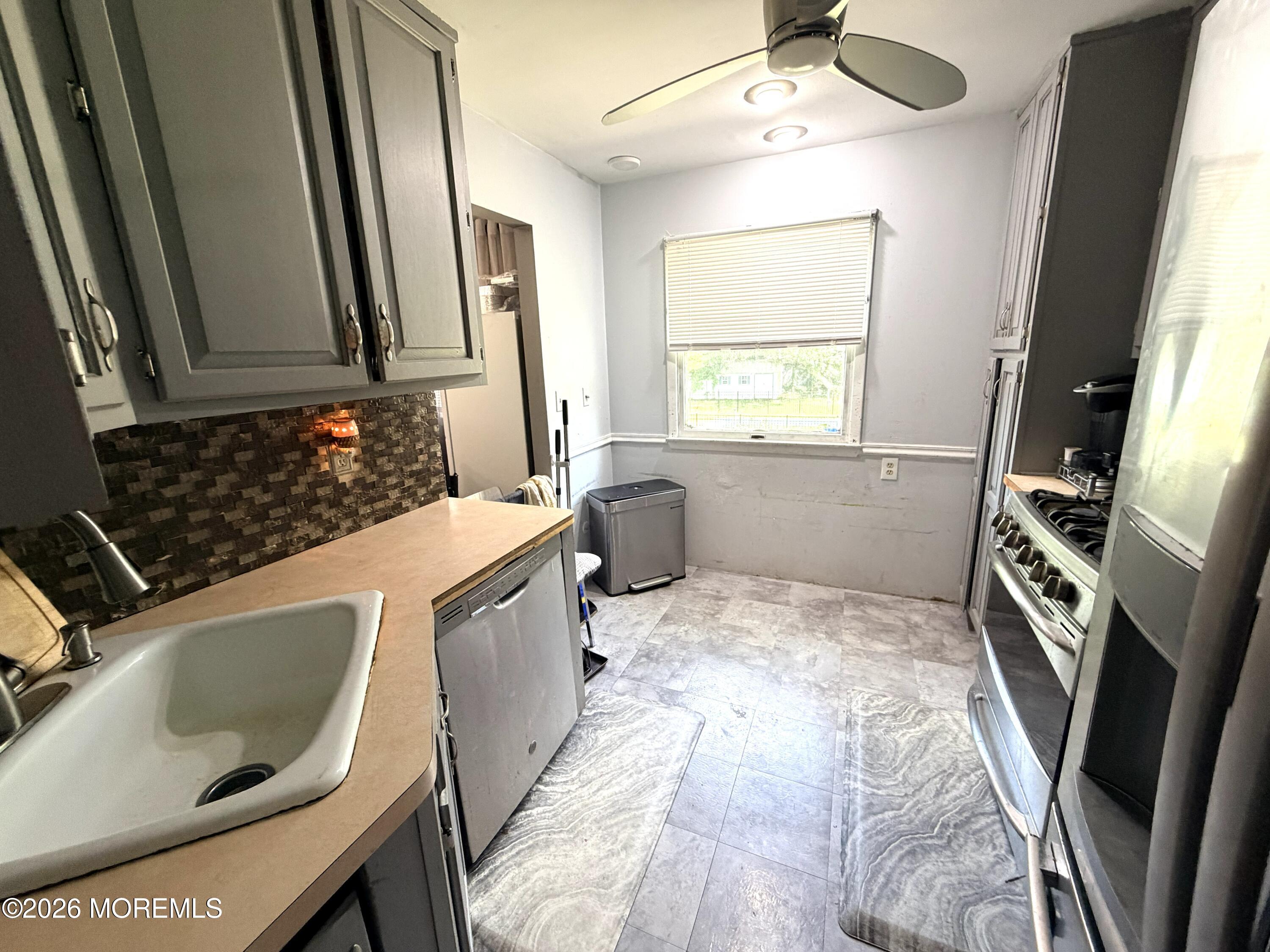 1409 Brookfield Drive