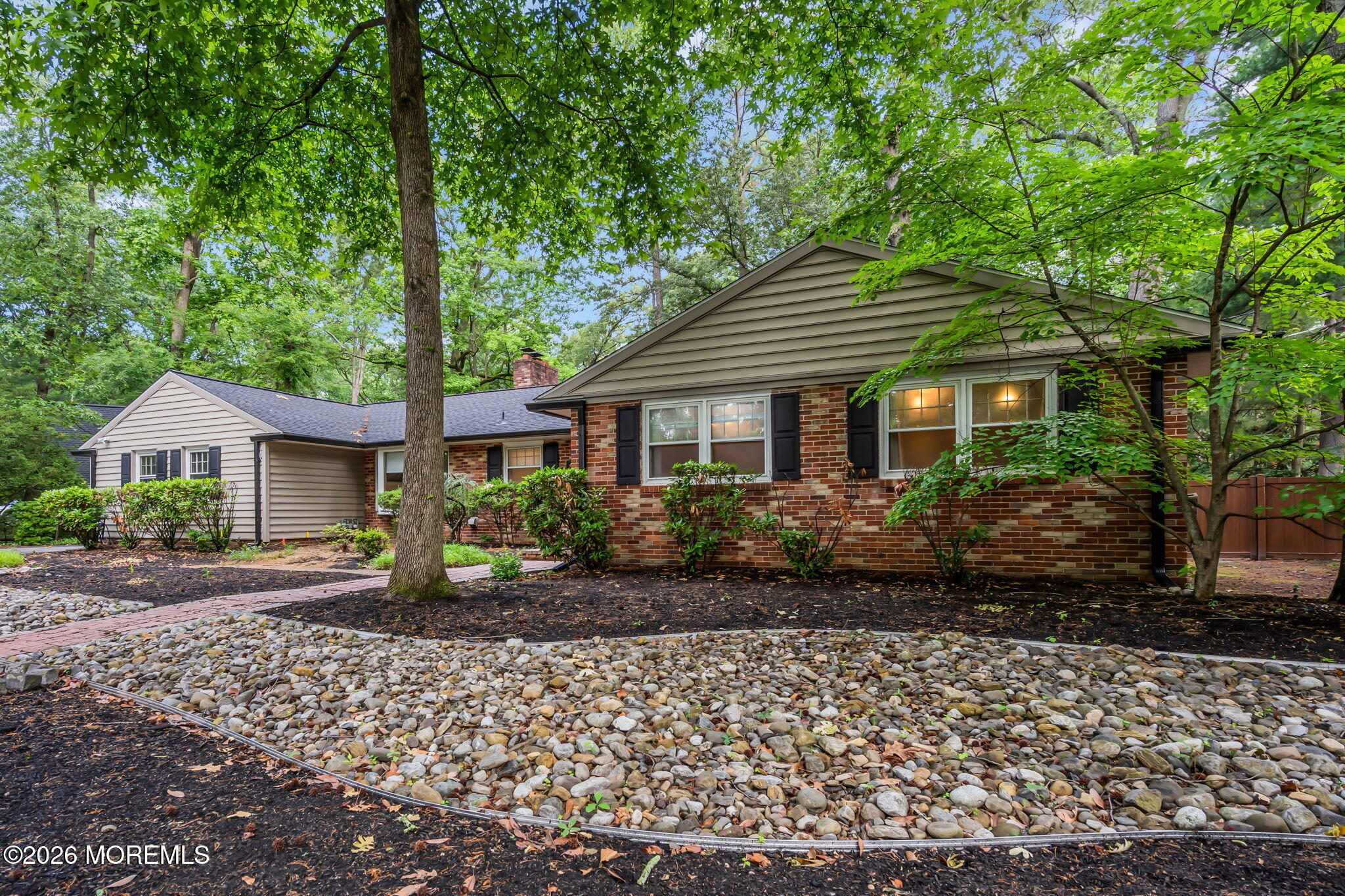 12 Indian King Drive