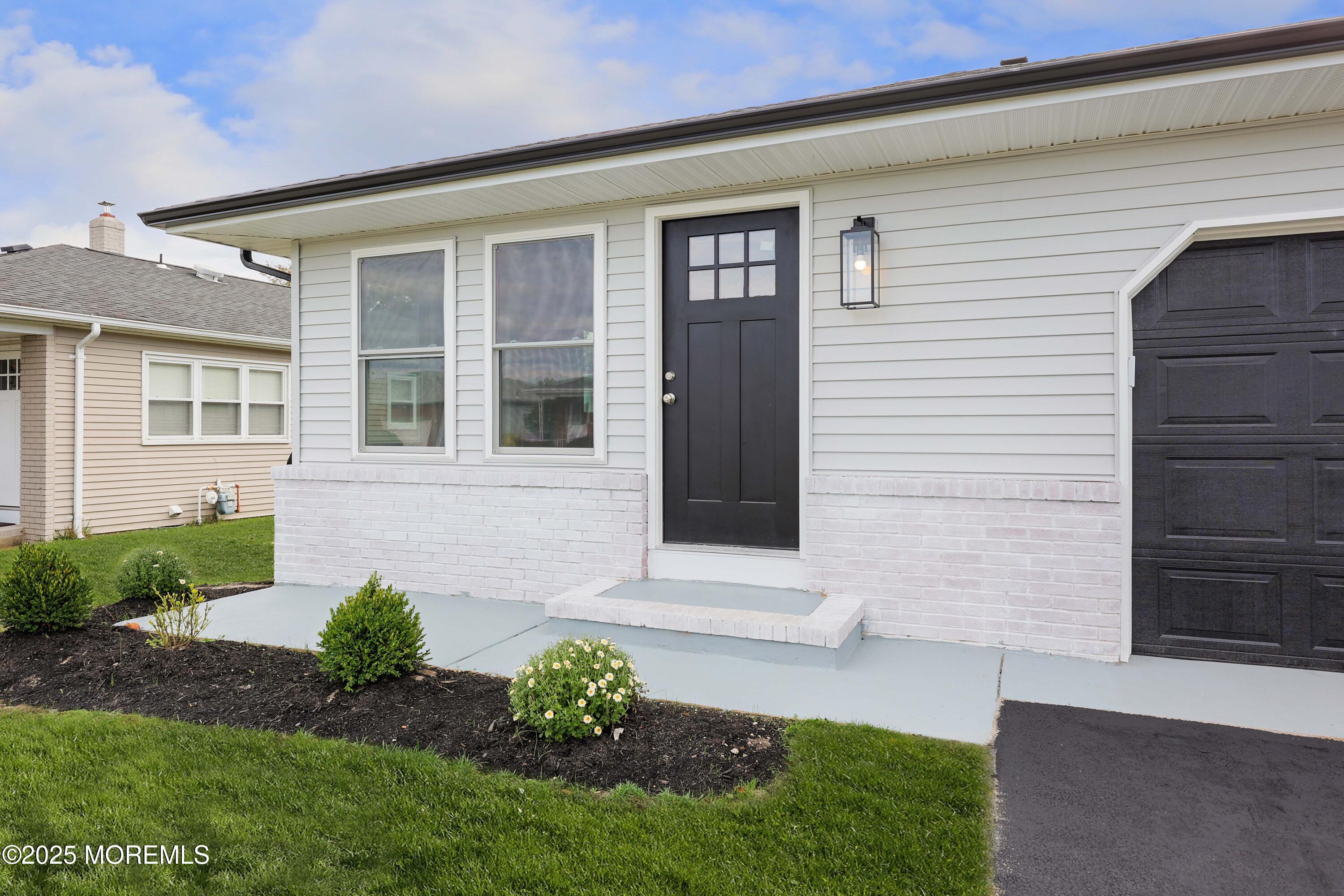 48 Harrington Drive S