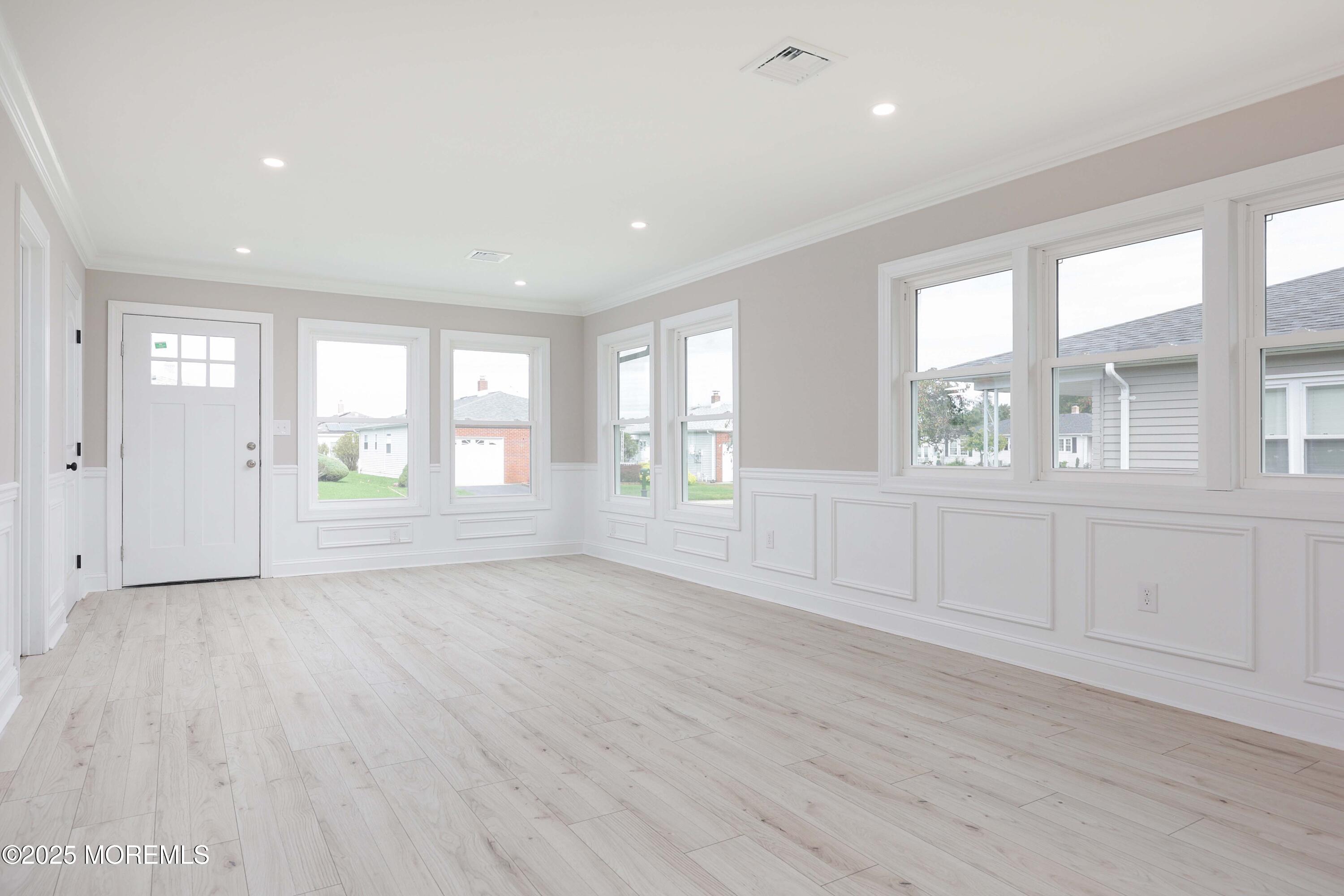 48 Harrington Drive S