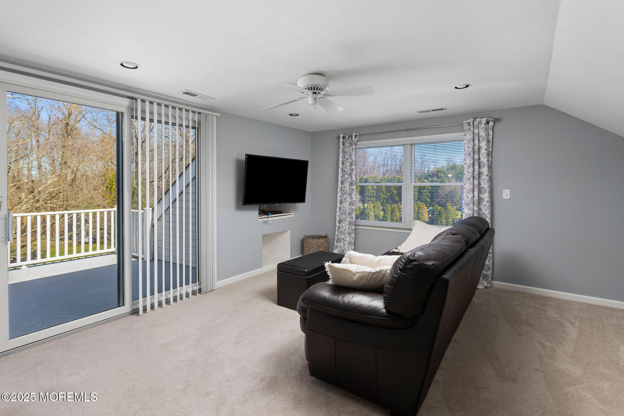 36 Cloverdale Way, Columbus, New Jersey image 39