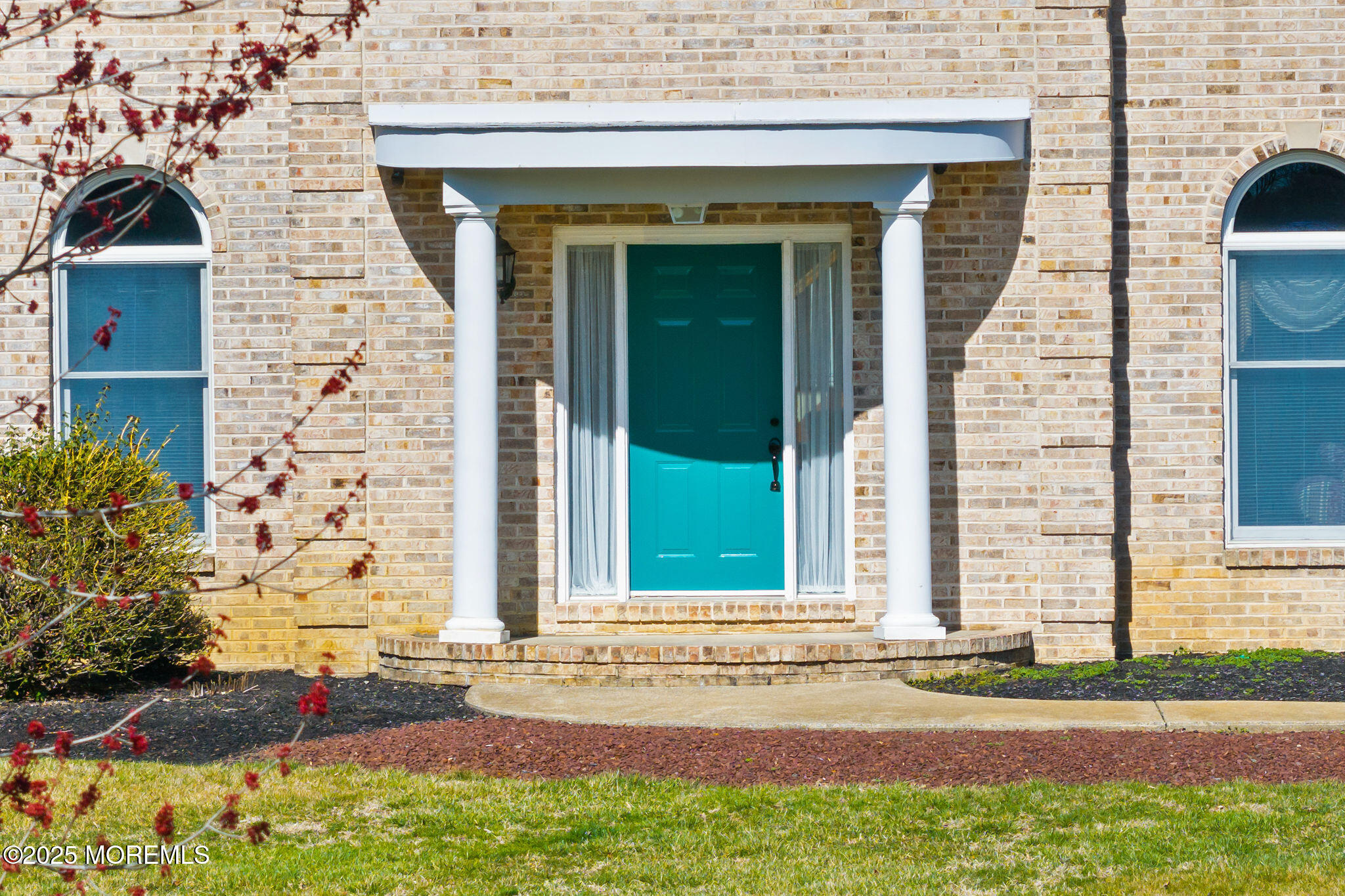 36 Cloverdale Way, Columbus, New Jersey image 6