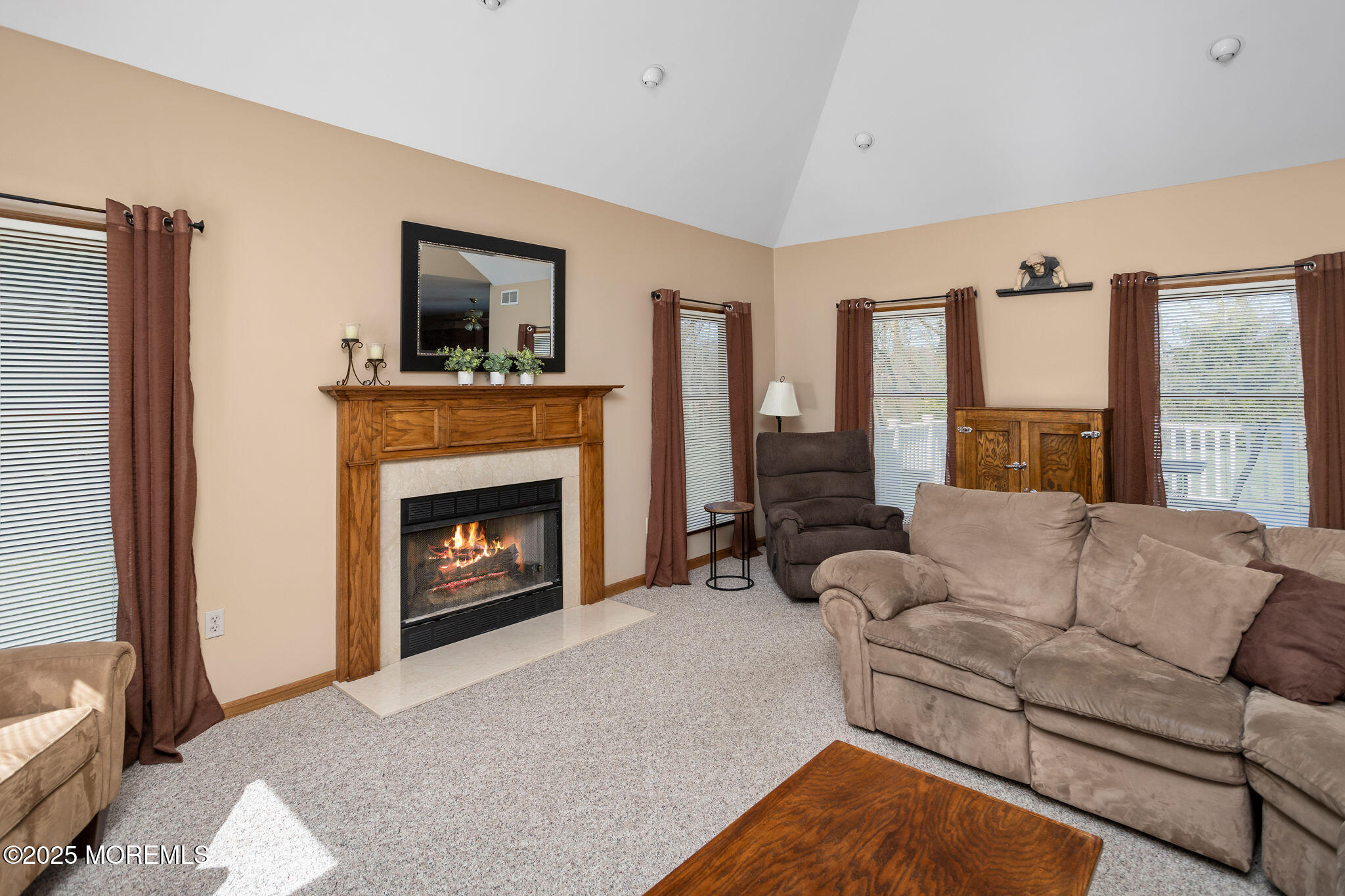 36 Cloverdale Way, Columbus, New Jersey image 24