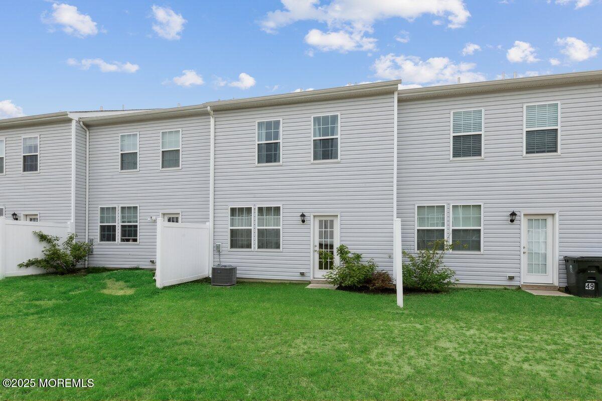 51 Peregrine Way, Burlington, New Jersey image 22