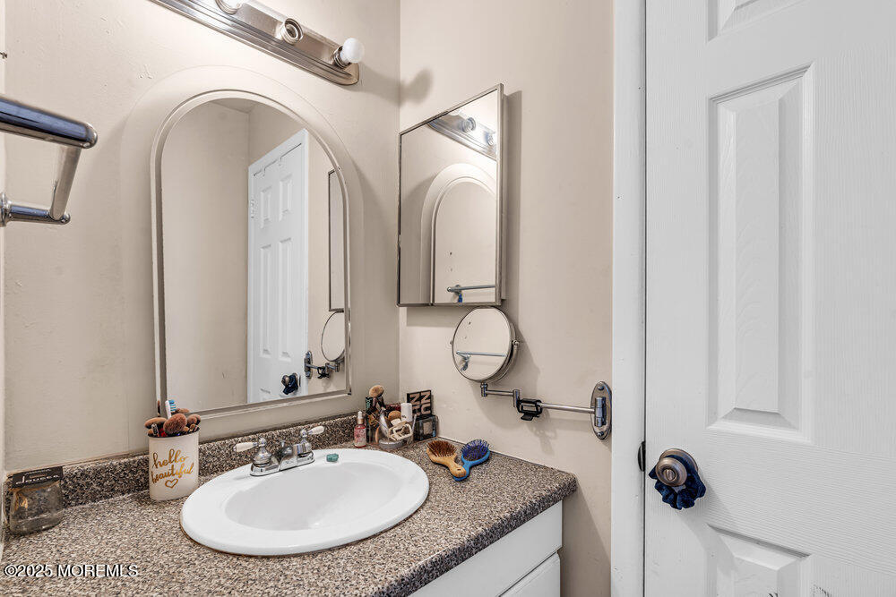 240 Oak Lane, Manchester, New Jersey image 14