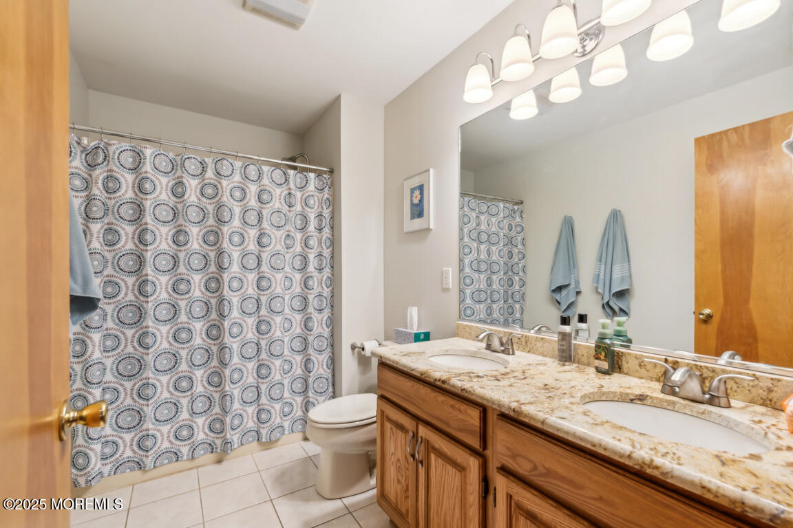 427 S Lake Court, Brick, New Jersey image 13