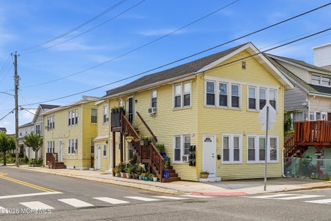 Multifamily For Sale - 301 Hamilton Avenue<br/> Ocean County, Seaside Heights, NJ 08751