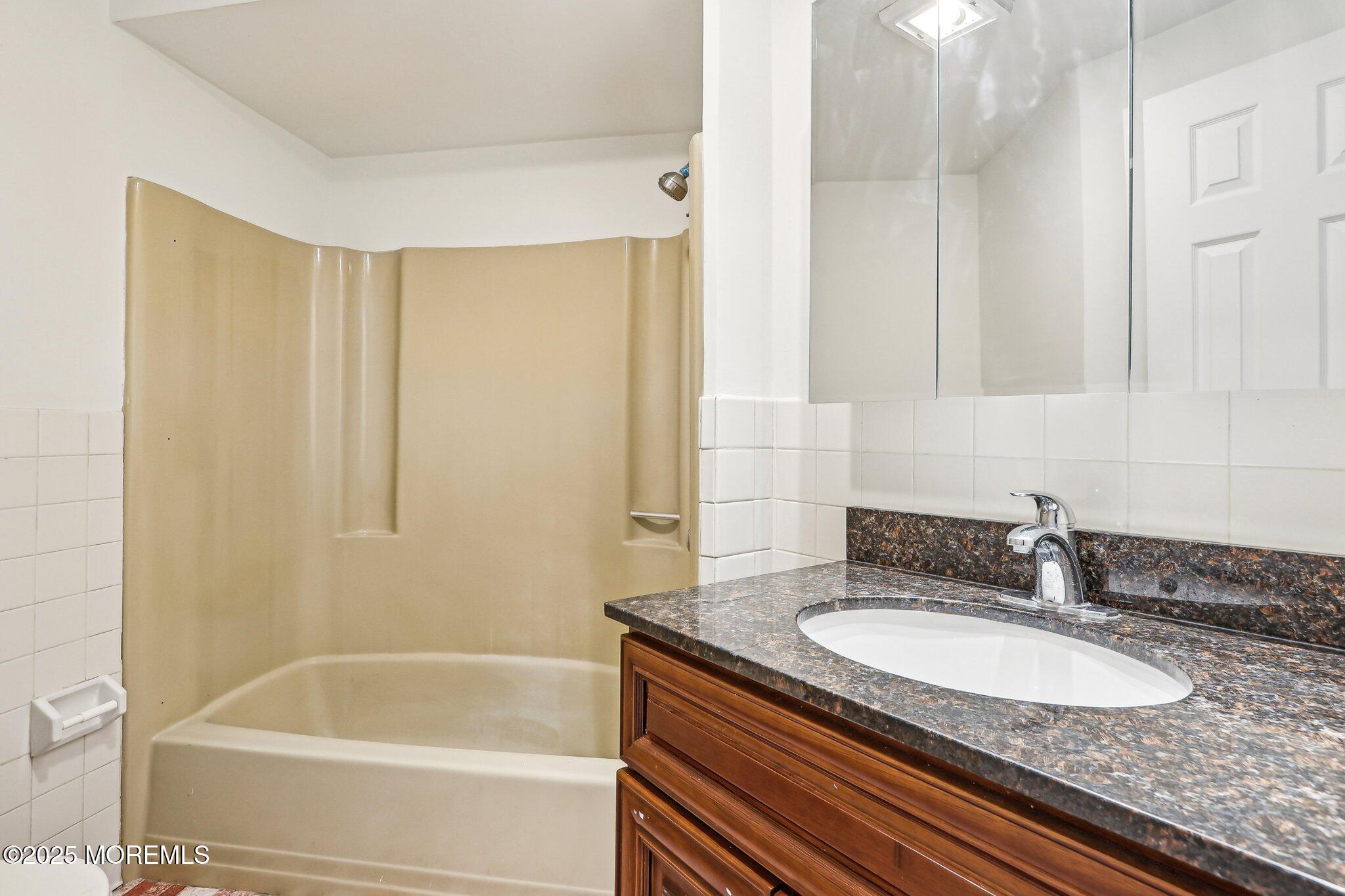650 Front Street, Union Beach, New Jersey image 27