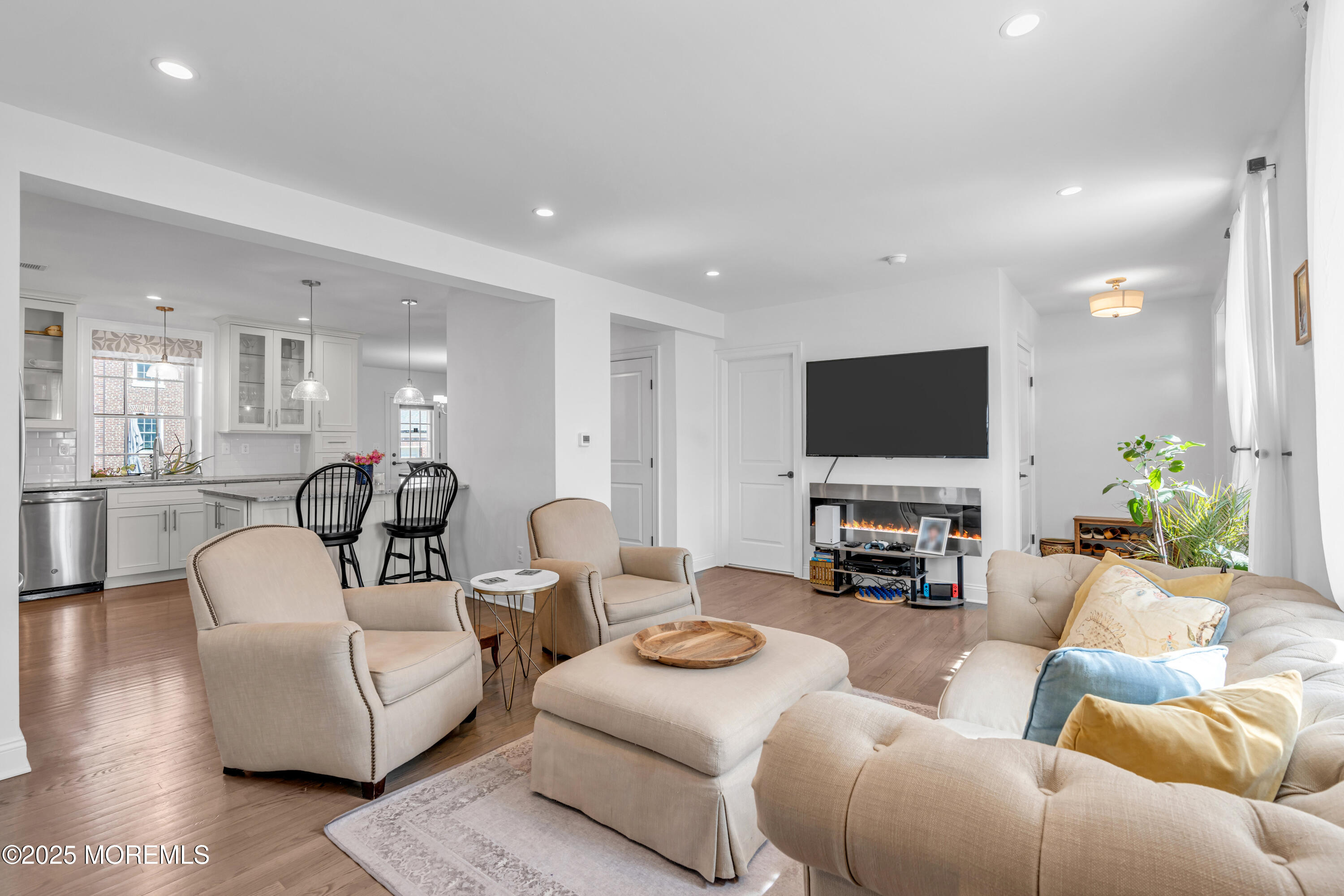 15 Russel Avenue