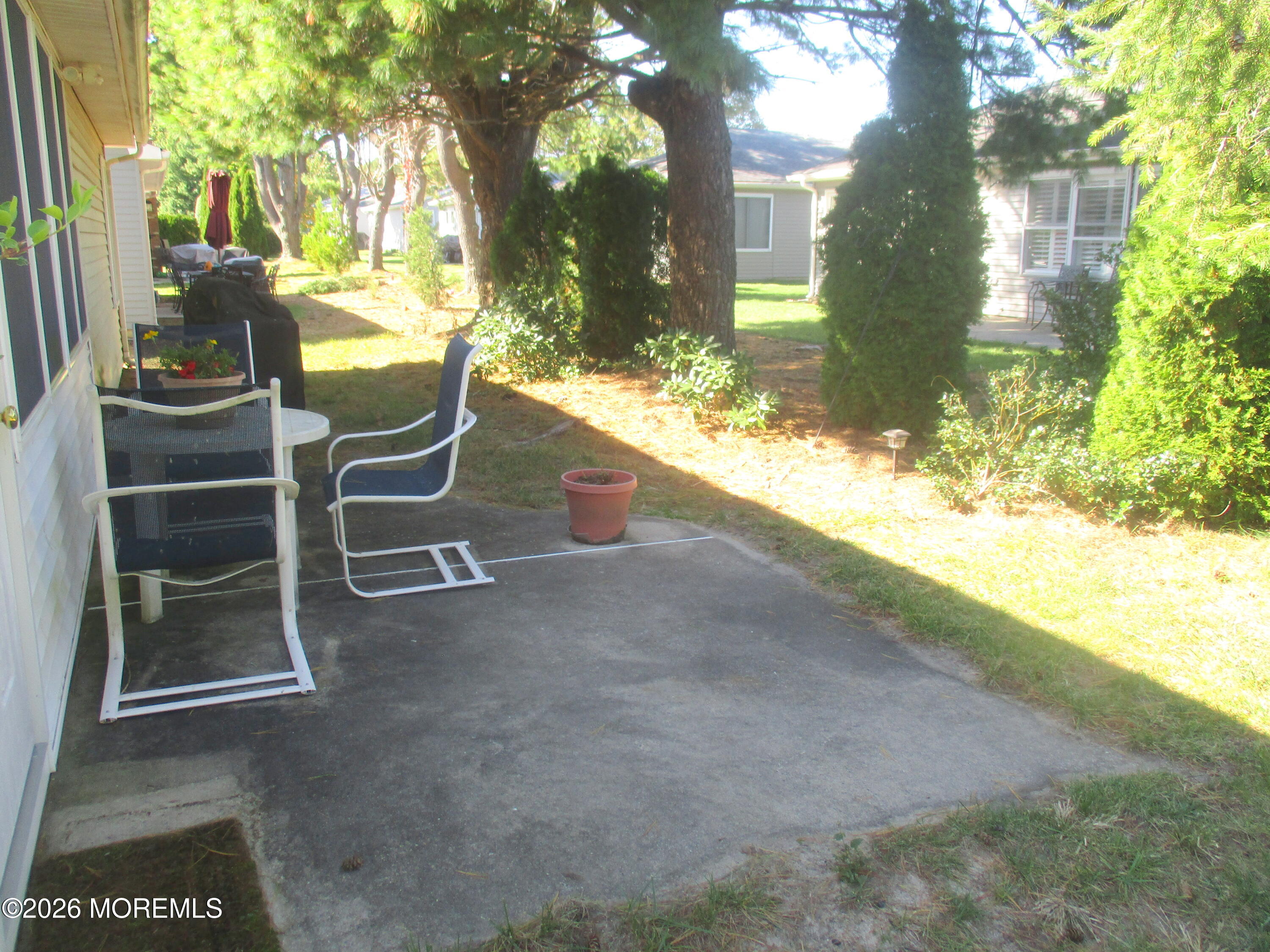 6 Garland Drive