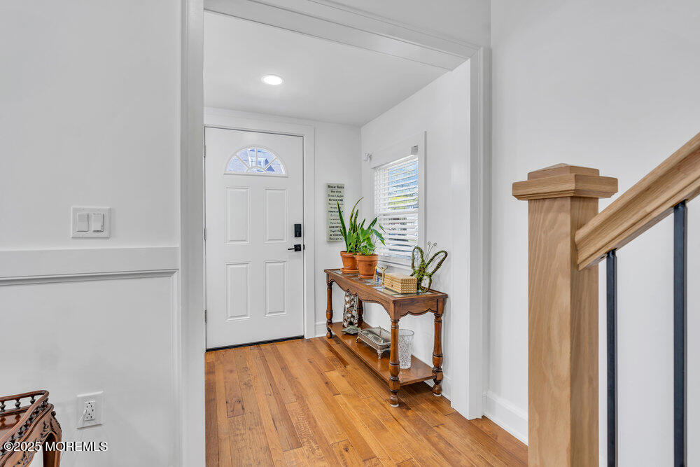 127 7th Avenue
