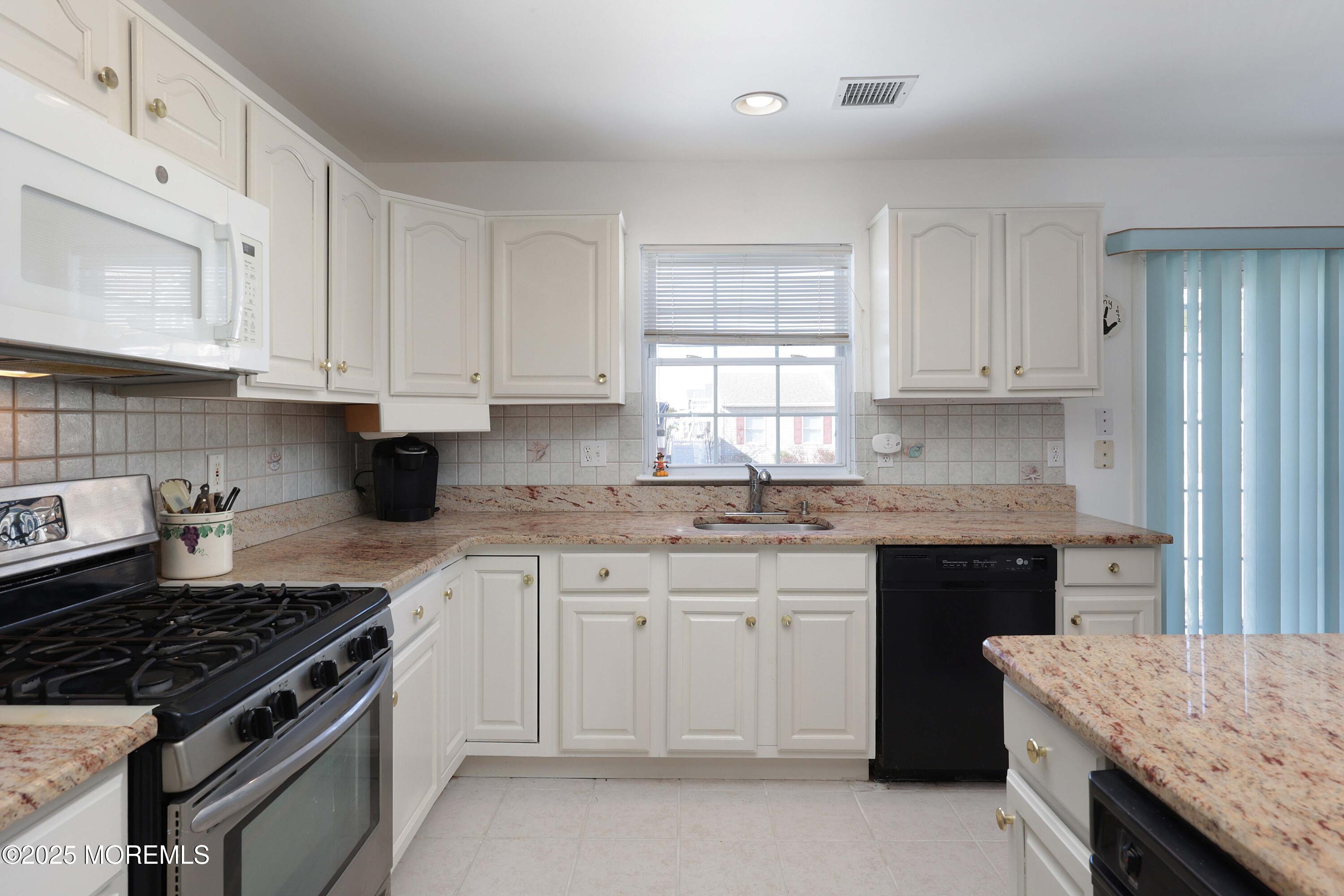 3410 Bergen Avenue, Toms River, New Jersey image 11